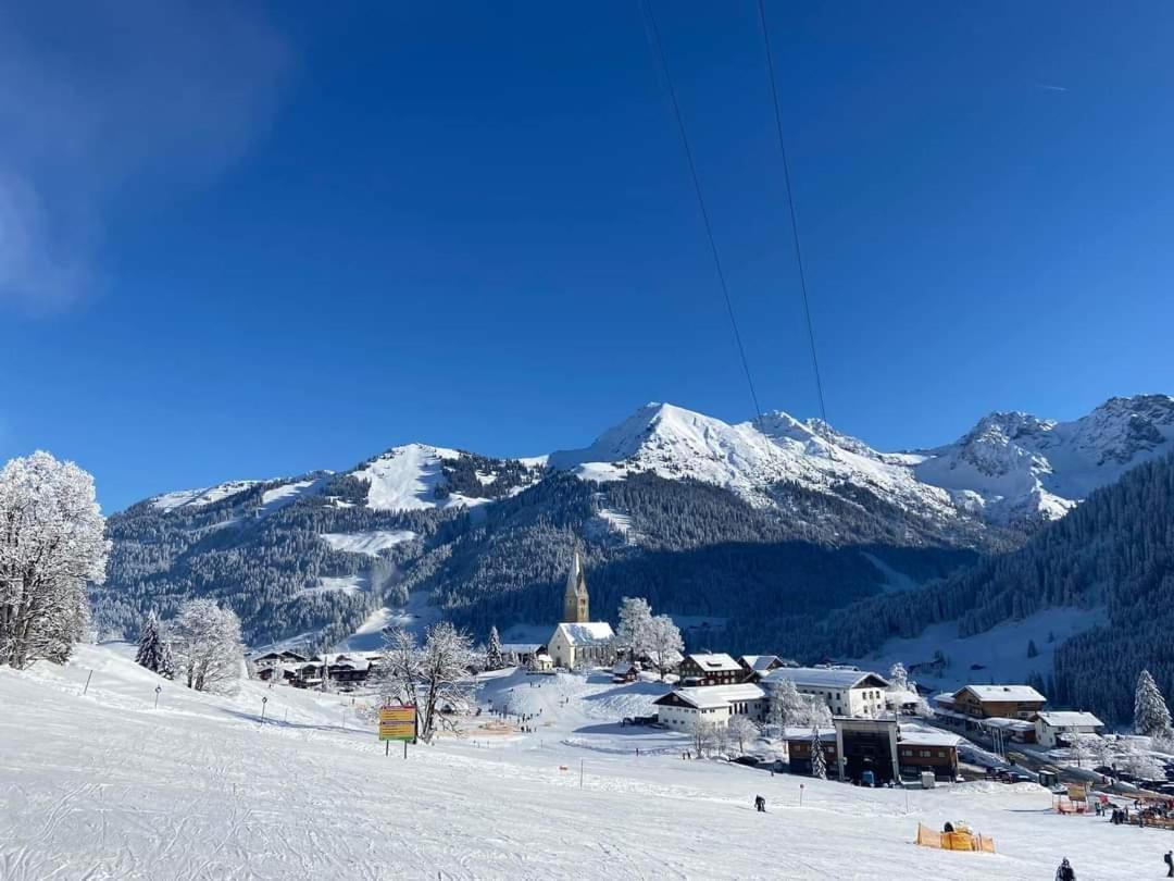 Aparthotel 333 Mit Schwimmbad Kleinwalsertal Mittelberg Exteriér fotografie